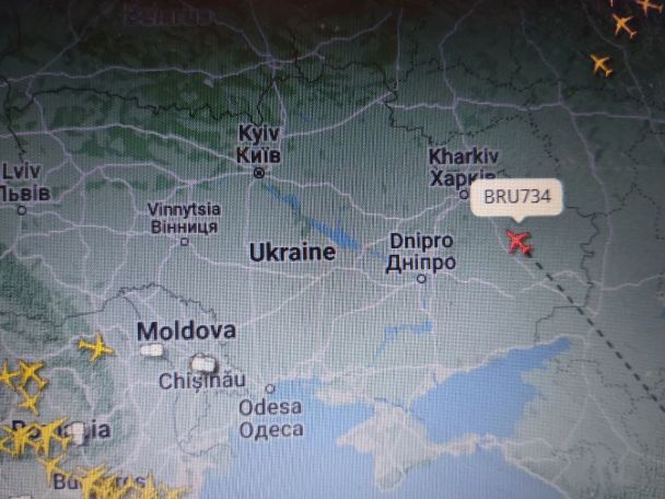 Проліт пасажирських літаків за даними порталу Flightradar24 / © 