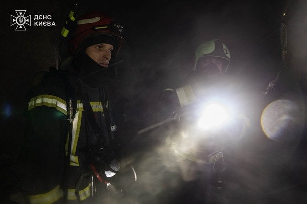 Пожежа у квартирі на Кудрявському узвозі / © ГУ ДСНС у Києві