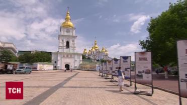 Выставка, которая разоблачает московскую ложь о Донецкой и Луганской областях