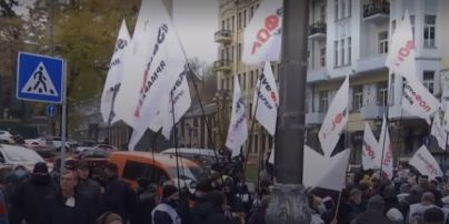 В центре Киева предприниматели в знак протеста перекрыли движение: чего требовали
