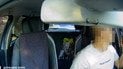 У Кропивницькому силовики жорстко витягли з авто таксиста і напали на його пасажирку