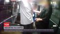 Пассажирка избила кондуктора троллейбуса, потому что не хотела надевать маску