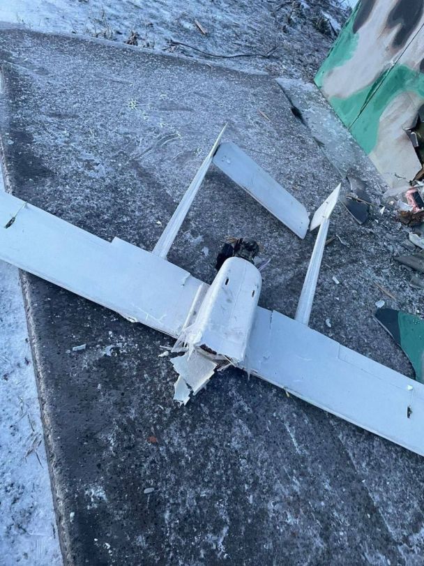 Наслідки удару дронами по військовому аеродрому в РФ