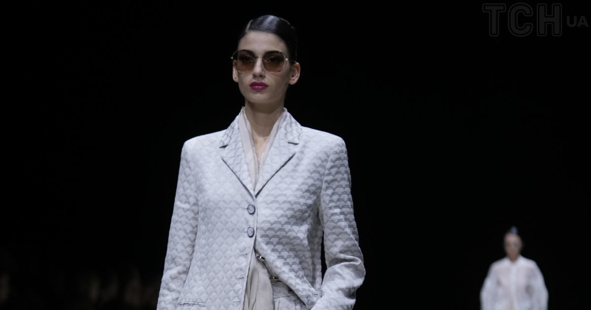 Коллекция Emporio Armani весна-лето 2025