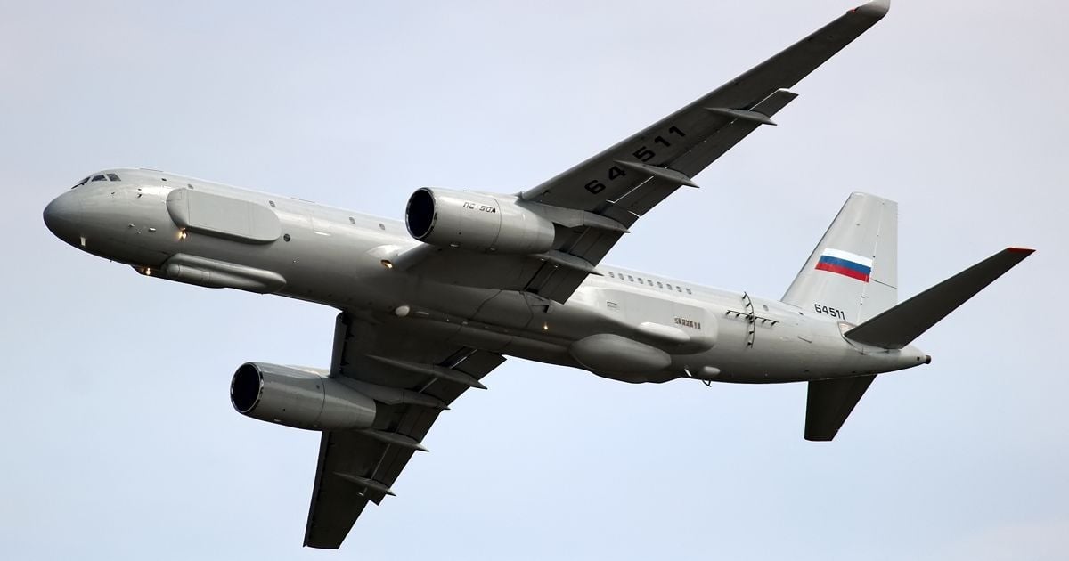 РФ отправила в Сирию самолет-разведчик Ту-214Р