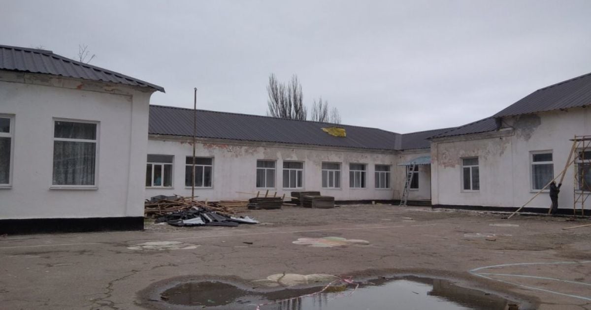 Грибок и плесень: в Херсонской области школа, на ремонт которой потратили 2,4 млн грн, оказалась в аварийном состоянии