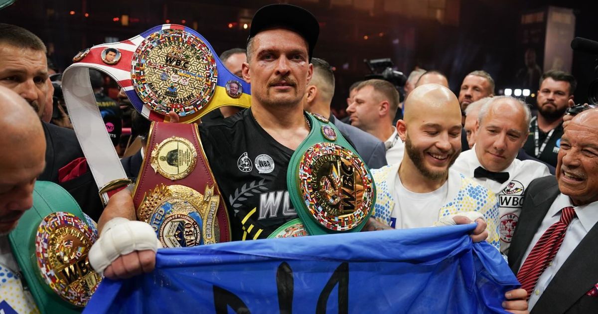 Олександр Усик / Фото: @roundnboutmedia @queensberrypromotion