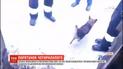В Днепре спасатели вытащили собаку, провалившуюся в полутораметровую яму