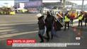 У Сумах поліцейський чергував в костюмі смерті, аби привернути увагу до безпеки на дорозі
