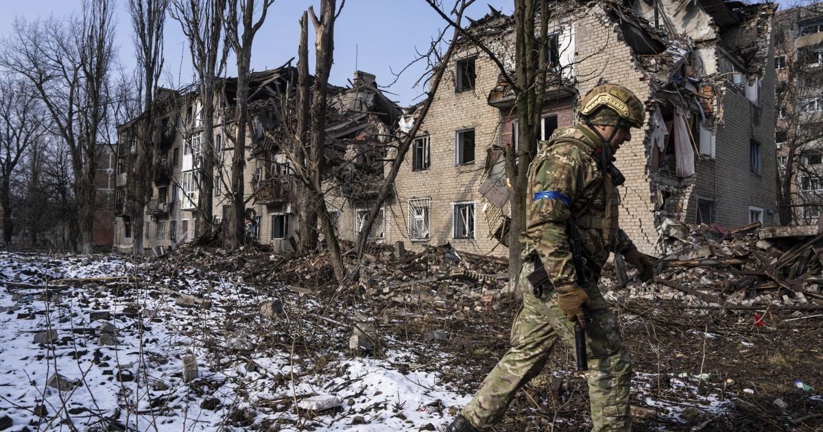 Ситуація на фронті залишається складною
