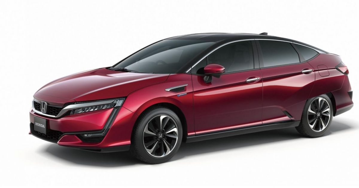 Японцы рассекретили серийную версию водородного хэтчбека Honda FCV
