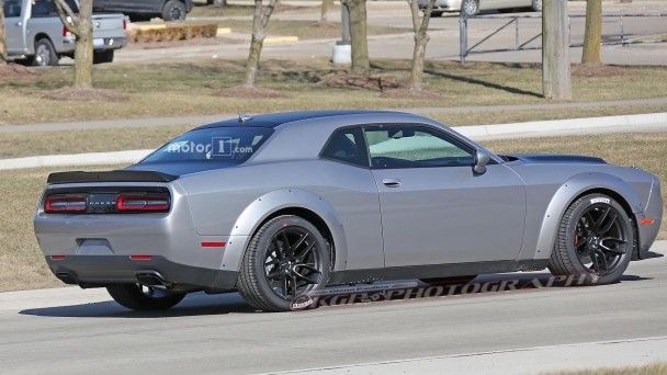 Dodge Challenger SRT Demon