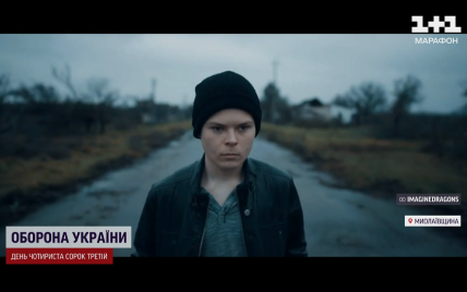 Стесняется славы и насмешек односельчан: герой клипа Imagine Dragons собственноручно строит дом, а мечтал о мотоцикле