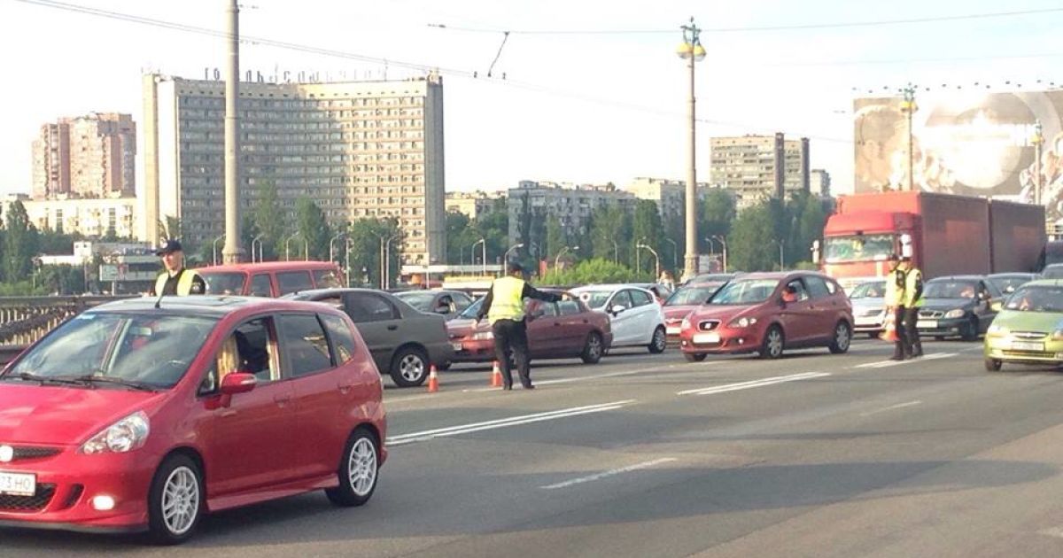 аварія в києві на мосту патона і дарницькій_4 / © ТСН.ua