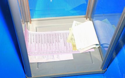 В Одессе члены УИК подделали избирательную документацию