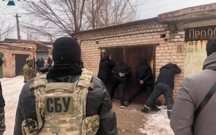 СБУ викрила угруповання, яке збувало наркотики у всій Україні та за кордоном