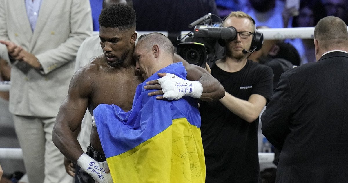 Ентоні Джошуа та Олександр Усик