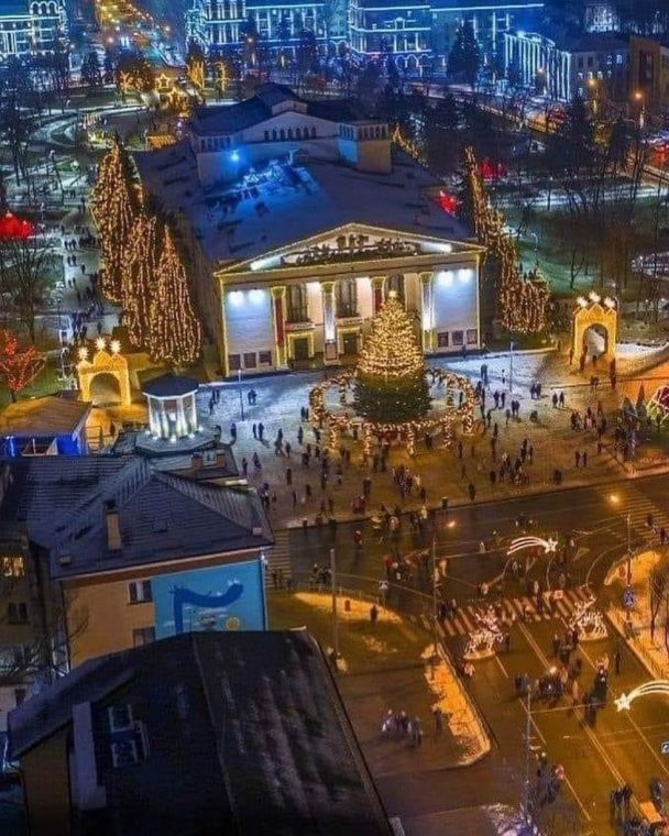Андрей Бедняков показал Мариуполь в мирное время / © instagram.com/biedniakov