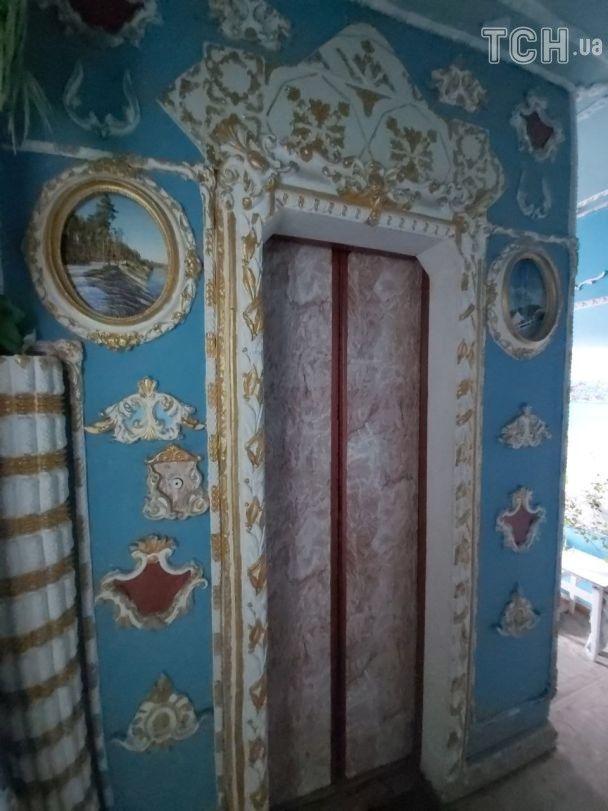 Київський «Версаль» у багатоповерхівці / © ТСН