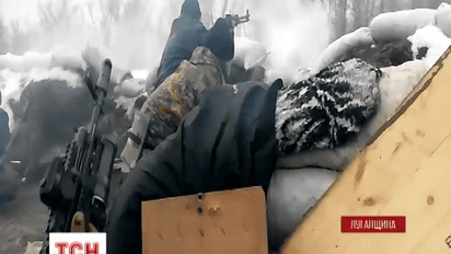 На Луганщині терористи тричі зі стрілецької зброї обстріляли наші опорні пункти