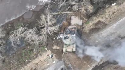 ЗСУ показали роботу по ворожому танку на Херсонщині