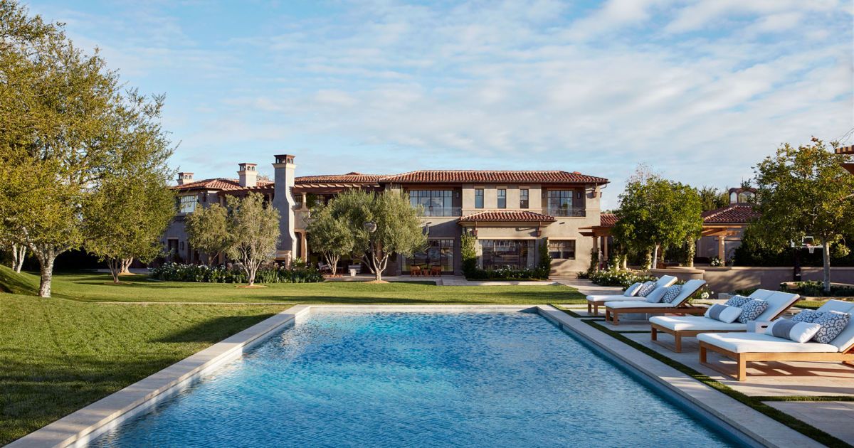 Дом Кортни Кардашян / © architecturaldigest.com