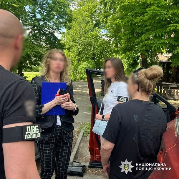 В Киеве разоблачили женщину, обещавшую «решить вопрос» с ТЦК / © Полиция Киева