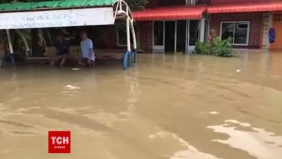 Потужні повені забрали десятки людських життів у Таїланді
