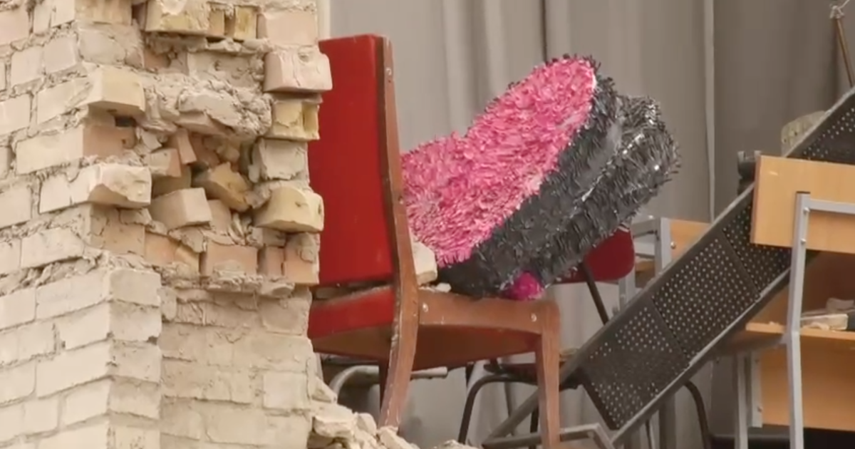 Повреждение в Киеве после ракетной атаки 25 марта/Скриншот с видео