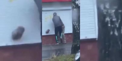 У Житомирі невідомий побив працівника ТЦК