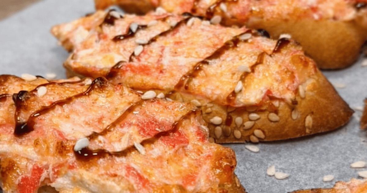 Запечені канапки з крабовими паличками tiktok.com_@radostina_ksenia_