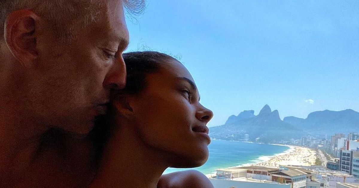 Тіна Кунакі і Венсан Кассель