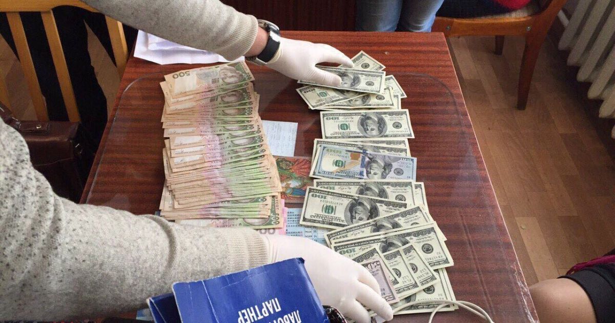 Медики під Києвом продали інвалідність за 1200 доларів