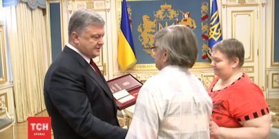 Порошенко присвоїв Жизнєвському звання Героя України