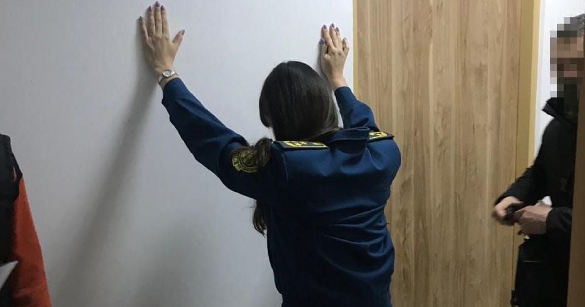 На Житомирській митниці викрили корупційну схему, тривають обшуки
