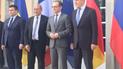 Климкин и Лавров для фото перед встречей "нормандской четверки" стали подальше друг от друга