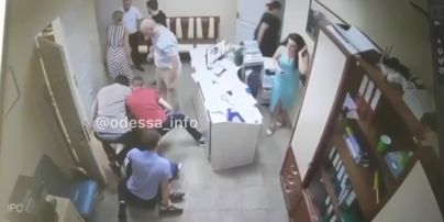 Під Одесою озброєний ножем чоловік вимагав зустрічі з сільським головою