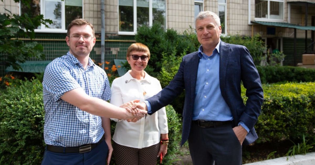На фото зліва на право Ігор Кузін, Людмила Павлюк і Богдан Губський.