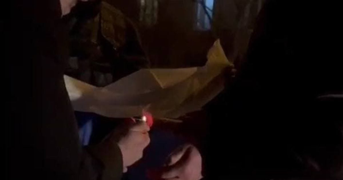 Евгений Кошевой сжег флаг России
