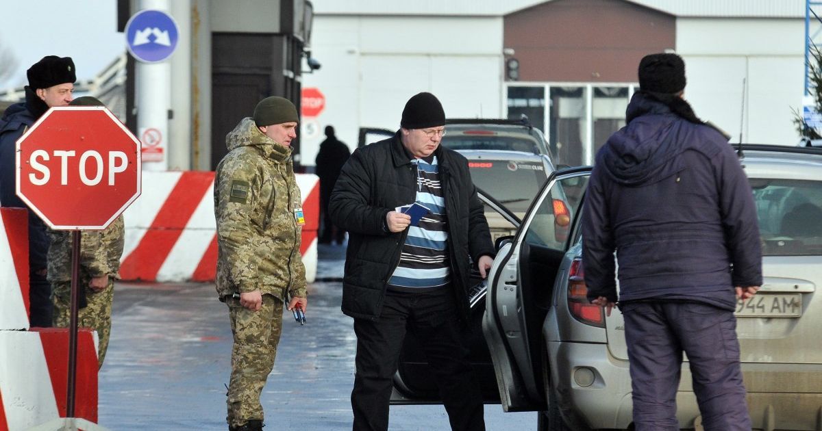 "Взаперти держать не будут": Кулеба рассказал об открытии границ во время пандемии коронавируса