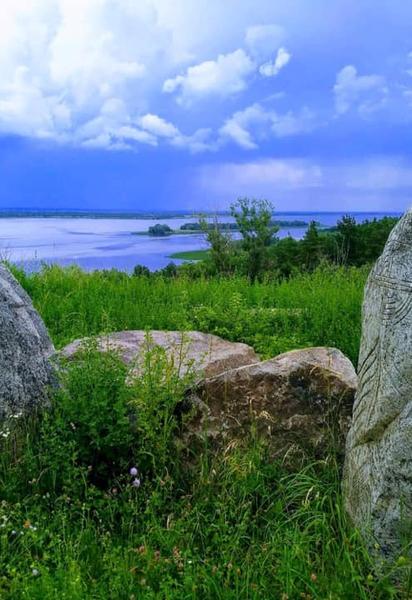 Карантин на велосипеді: де в Київській області побачити унікальну природу та фамільний палац