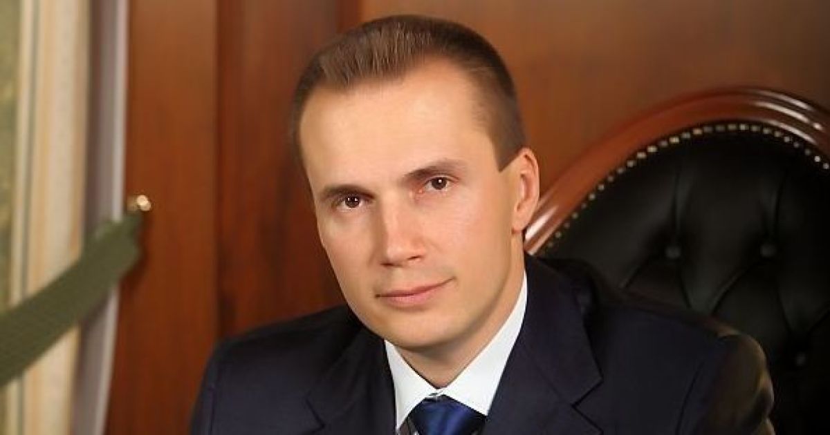 Син Януковича подав до суду на Нацбанк