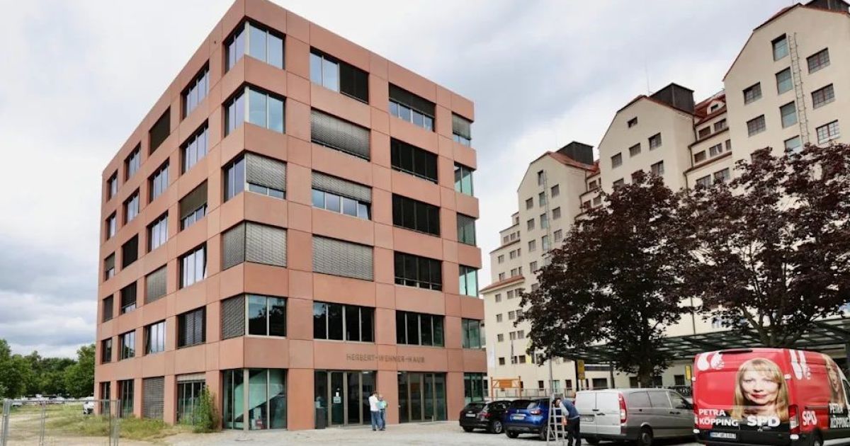 Штаб-квартира Соціал-демократичної партії Німеччини (СДПН)