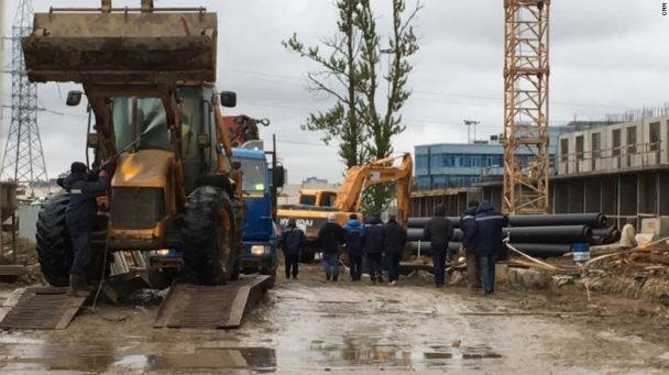 Північнокорейські гастарбайтери на будмайданчику під Санкт-Петербургом / © CNN