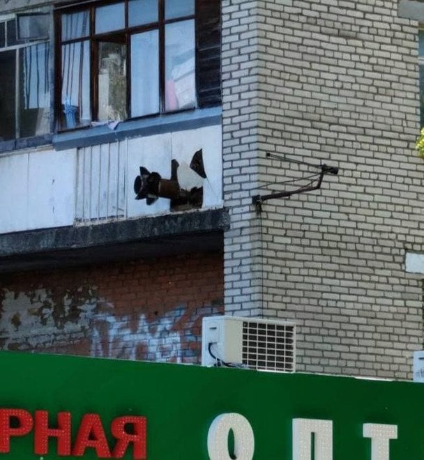 "Непобедимая" российская ПВО: в Подмосковье ракета, выпущенная по БпЛА, попала в дом (видео)