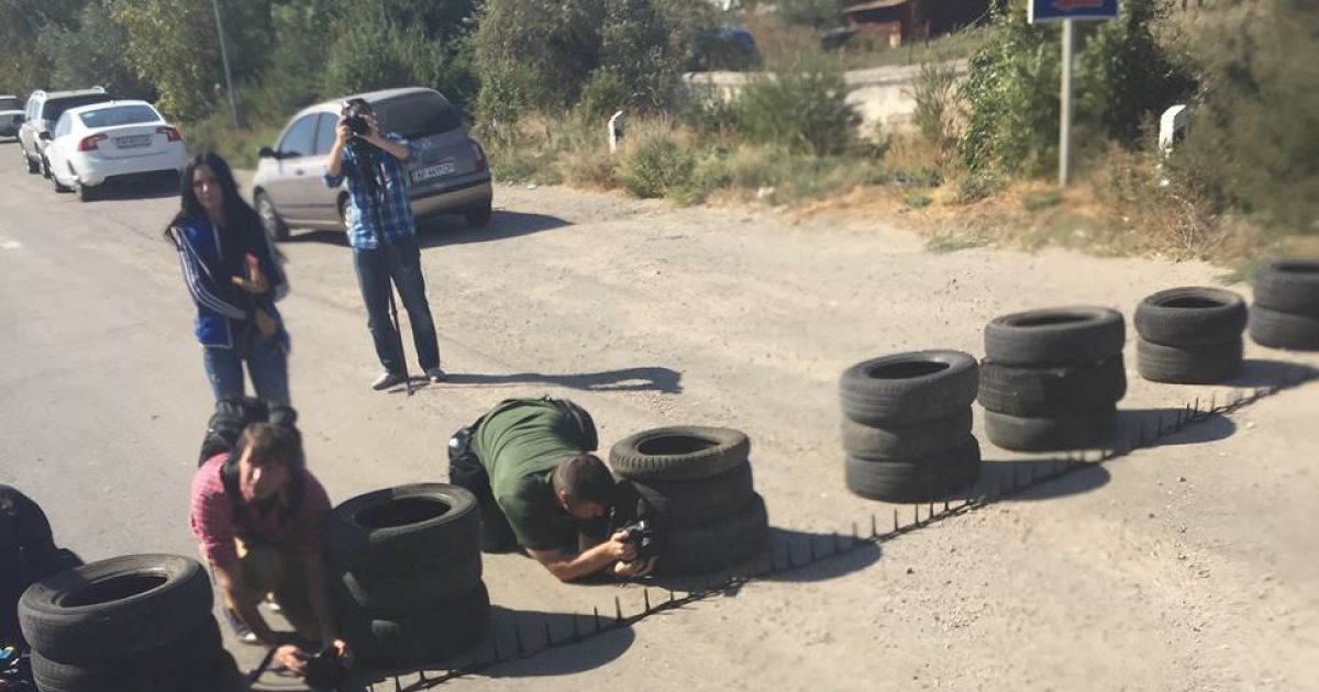 В Крыму стартовала бессрочная блокада полуострова. / © facebook.com/ayder.muzhdabaev