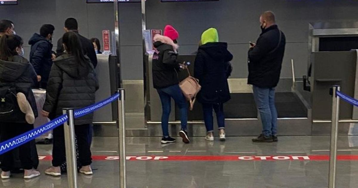 У Києві 40-річна жінка продавала дівчат у секс-рабство: з'явилося відео