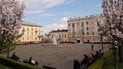 Чи справді в Чернівцях зробили сходи із надгробних плит: що показала перевірка