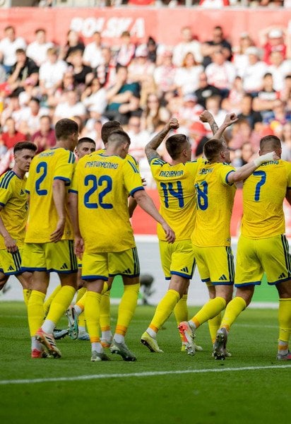 Сборная Украины по футболу