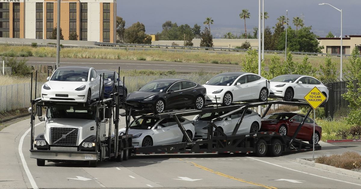 Tesla может установить исторический рекорд по производству электрокаров
